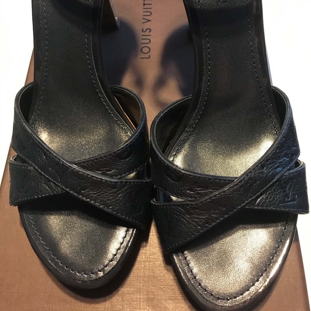 ❌SOLD❌❌Authentic Louis Vuitton - Picture 6 of 14